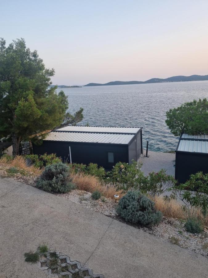Hipo Camp Mobil Home Arta Pakostane Exterior photo