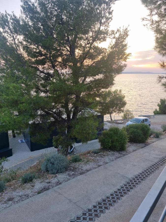 Hipo Camp Mobil Home Arta Pakostane Exterior photo
