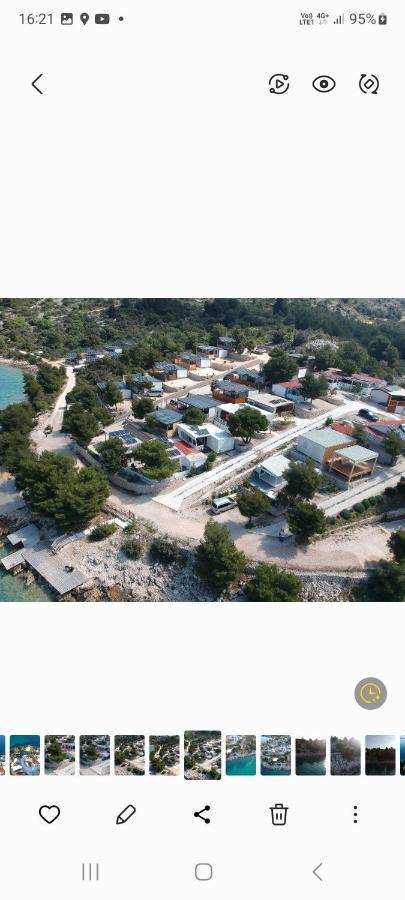 Hipo Camp Mobil Home Arta Pakostane Exterior photo