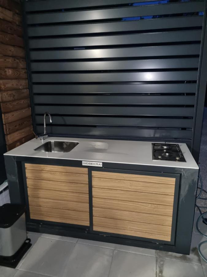 Hipo Camp Mobil Home Arta Pakostane Exterior photo